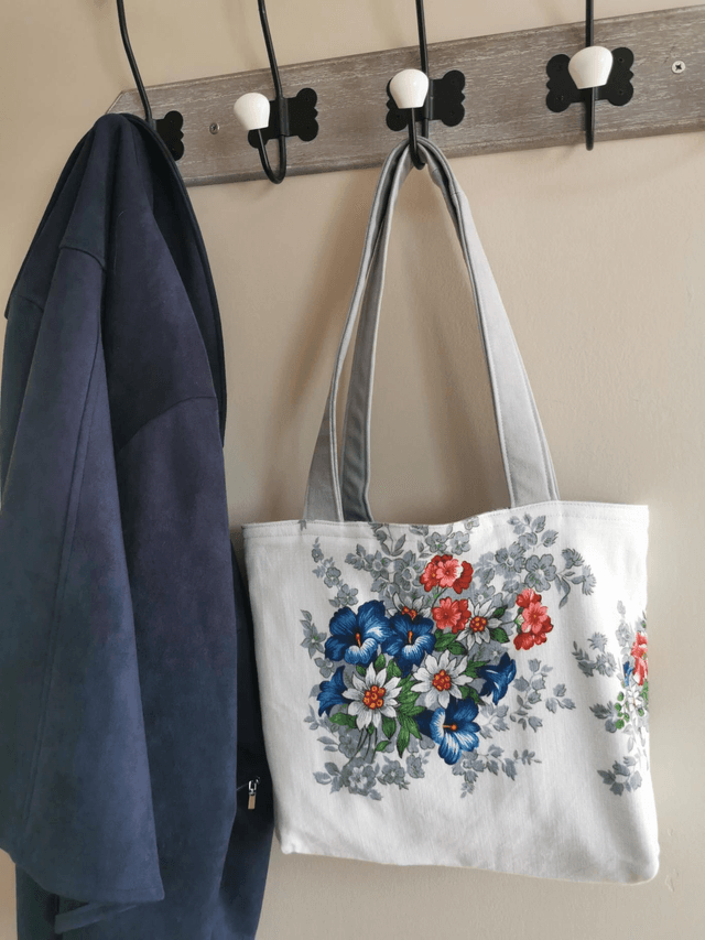 Sac à main # 25 -Jean gris clair et doublure fleurie 