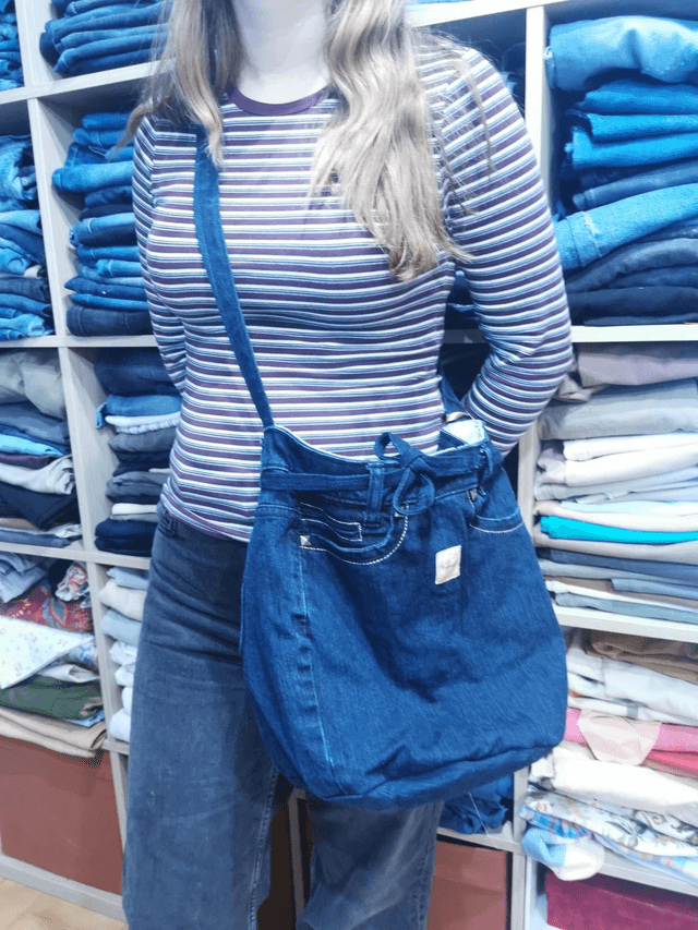 Sac mains libres #95 - Fond rond et détails uniques