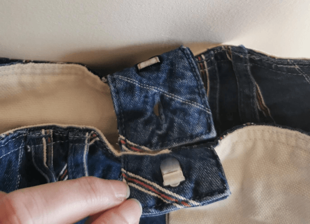 Sac #19 Courbes souples en jean rayé - Jeu de poches et d'asymétrie 