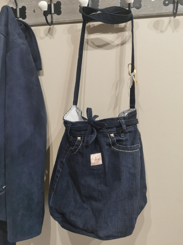 Sac mains libres #95 - Fond rond et détails uniques