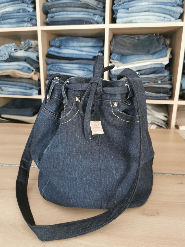 Sac mains libres #95 - Fond rond et détails uniques