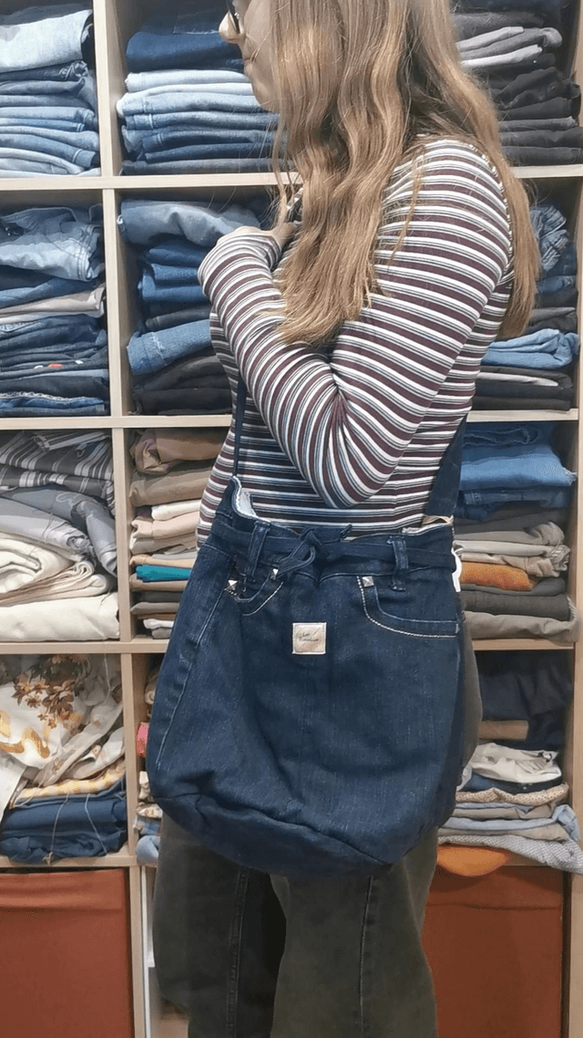 Sac mains libres #95 - Fond rond et détails uniques